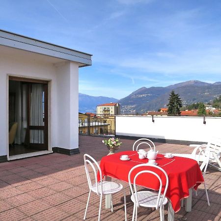 Locazione Turistica Ferragosto Appartement Luino Buitenkant foto